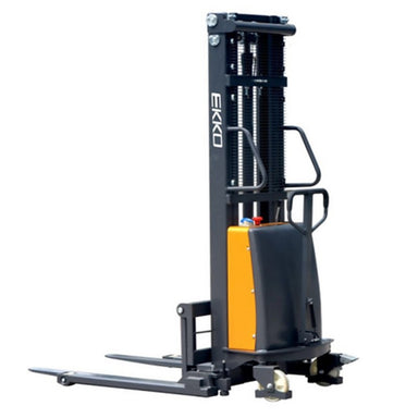 EKKO EA15B semi-electric straddle stacker, 3300lb capacity, displayed on a white background.