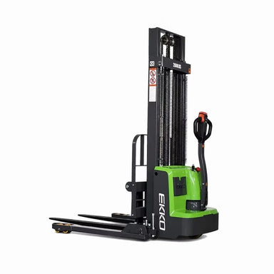 EKKO EB13E-138Li three-quarter view with forks lowered.